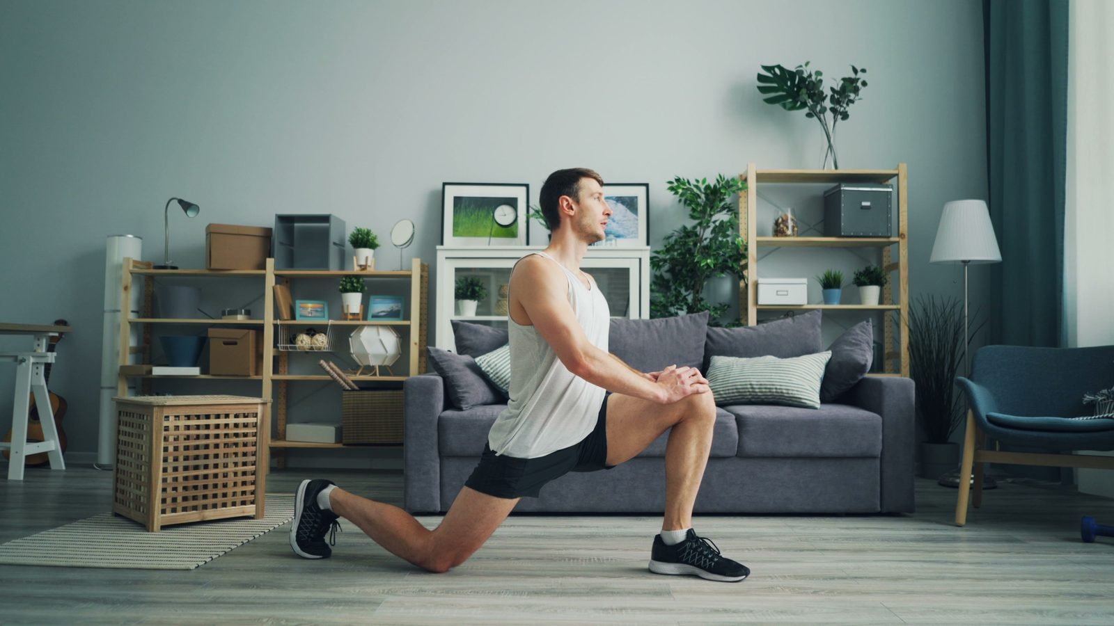 Bodyweight lunge exercise performed at home