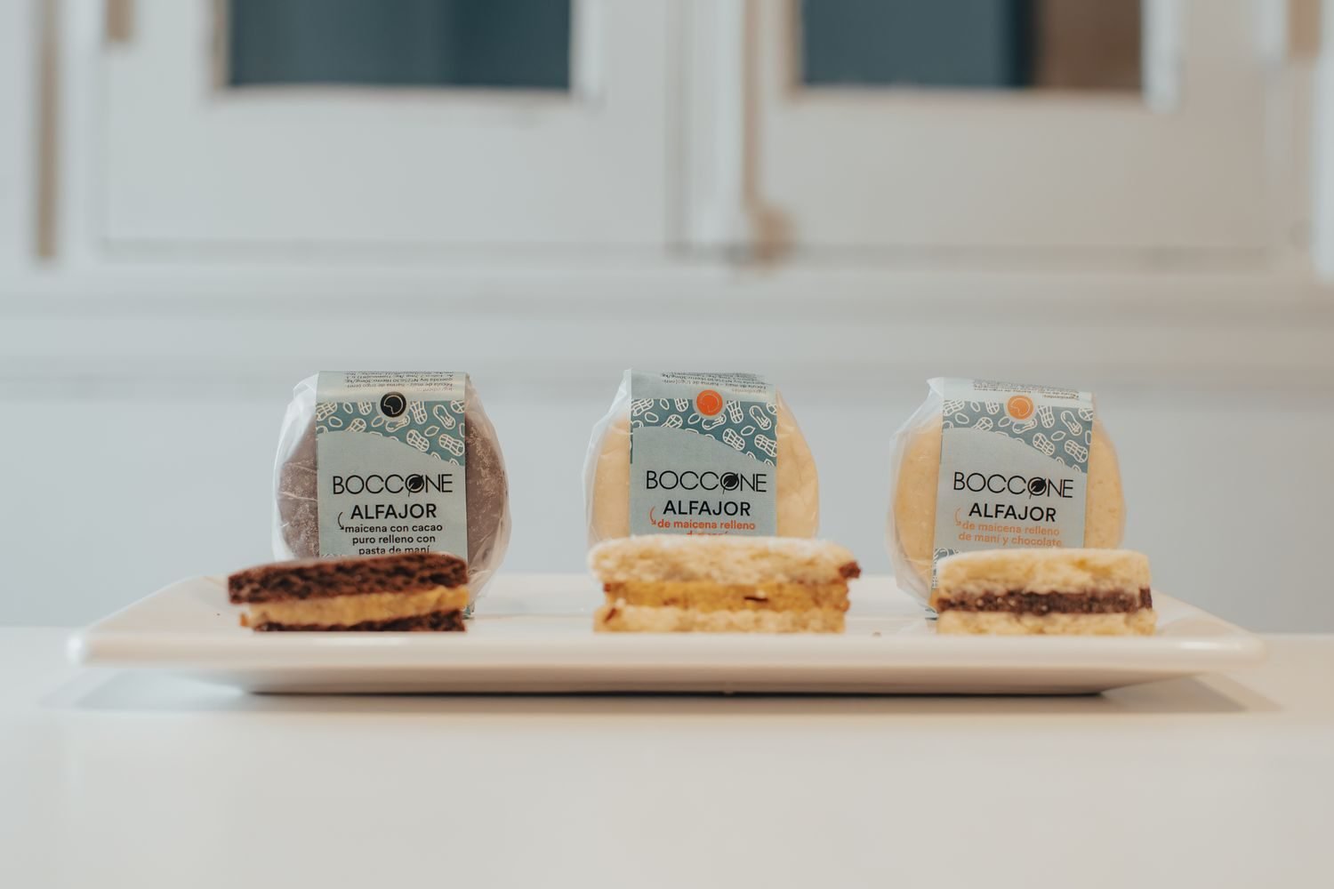 Comparison of a package labeled sugar-free diabetic biscuits next to its nutrition label showing refined flour and carbohydrate content