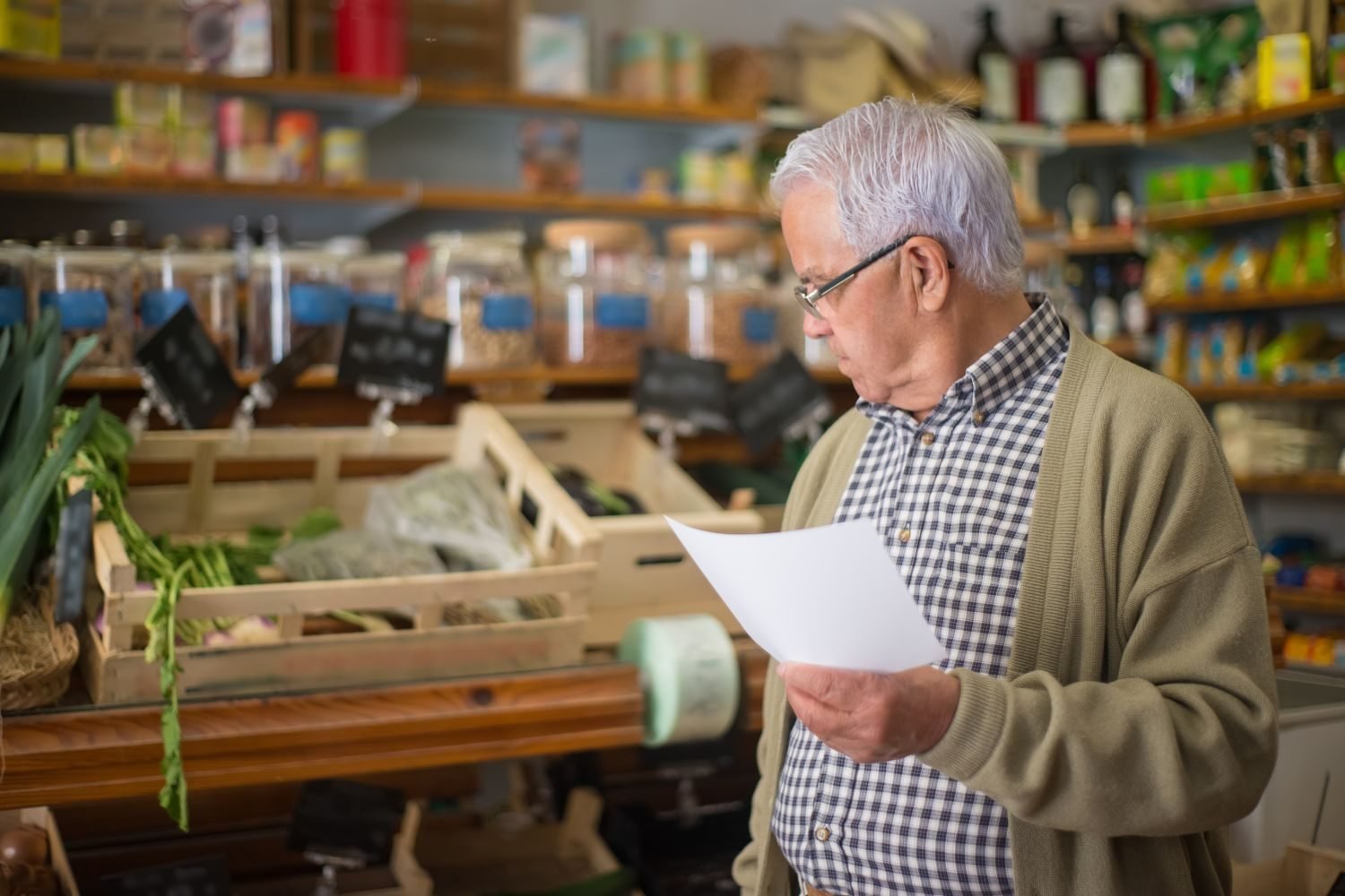 Beginner reading a food label to check for hidden gluten ingredients