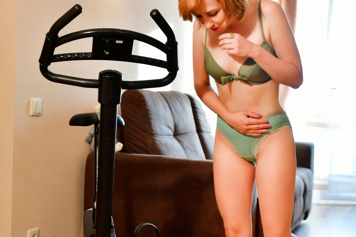Illustration of the yo-yo dieting cycle showing weight loss followed by weight regain over time
