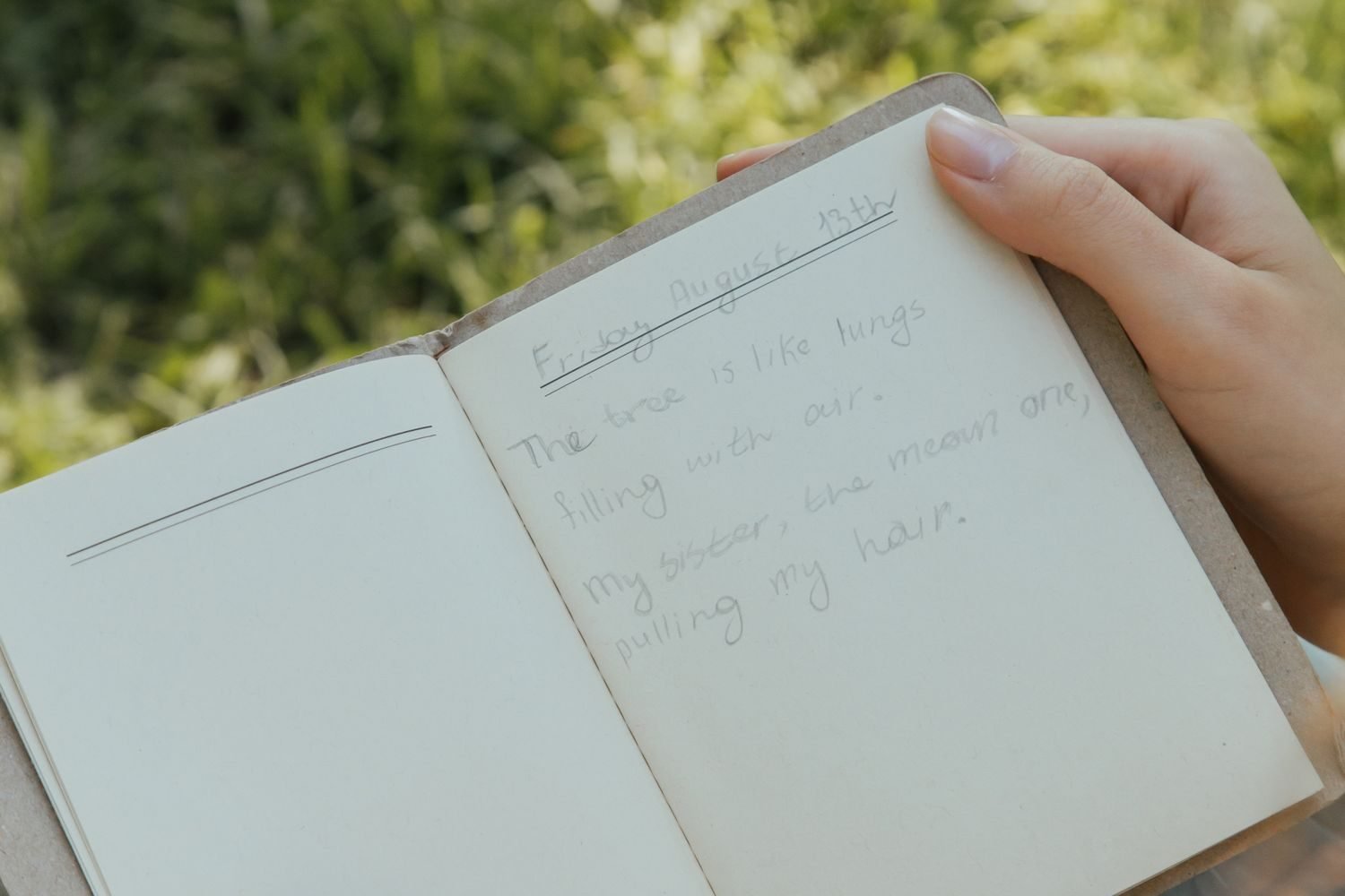 Journal page with a simple hunger and fullness rating scale used by intuitive eating beginners