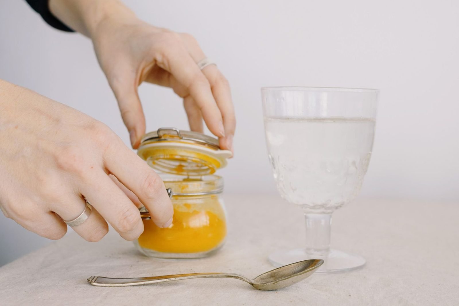 Comparison of whole foods like milk, eggs, dal and fruit next to a scoop of powdered health drink mix