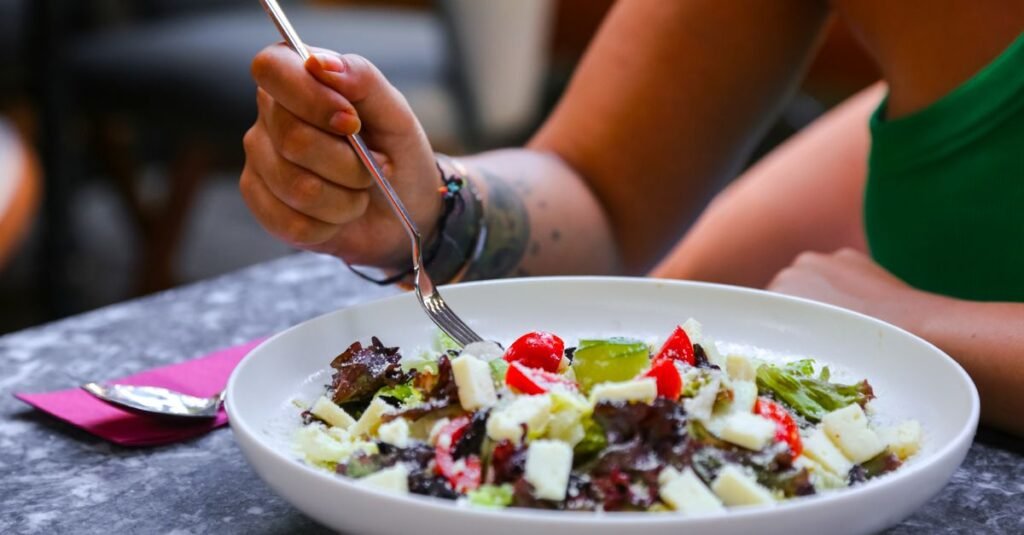 Weight Loss Diet Plan for Women: Calories, Protein, Cycle