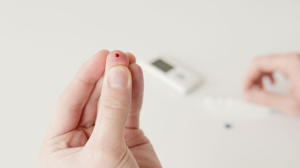 Blood sugar testing to investigate unexplained weight loss linked to diabetes