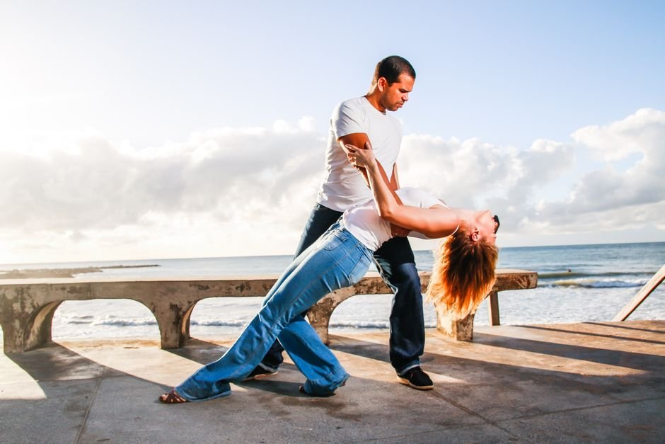 Bachata dance — bachata zumba